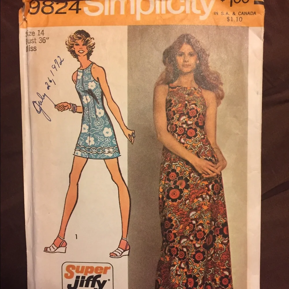 1972 Vintage maxi dress pattern - Picture 1 of 2